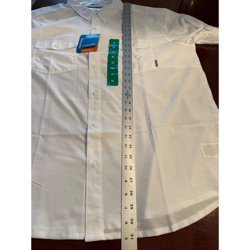 Columbia XL White short-sleeve button-down fishing shirt with dual chest pockets - Picture 7 of 7